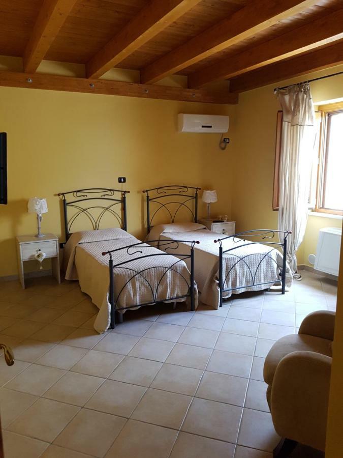 Borgo Santa Lucia Villa Cropani Luaran gambar