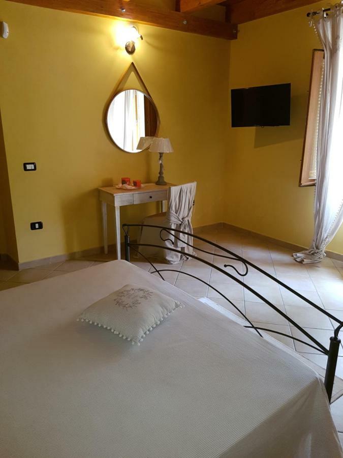 Borgo Santa Lucia Villa Cropani Luaran gambar